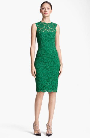 Кружевное платье в коллекциях 2014 года у Valentino, Calvin Klein, Adrianna Papell