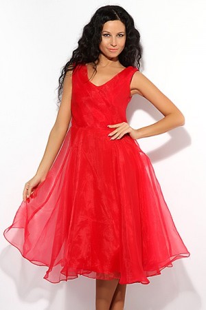 Красное шифованое платье Оскар де ла Рента
