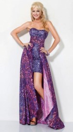 фиолетовое платье со шлейфом