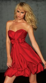 короткое красное вечернее платье