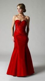 длинное красное вечернее платье