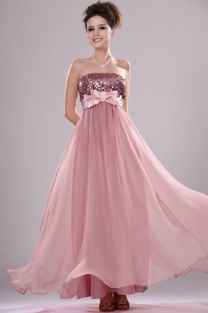  длинное розовое платье